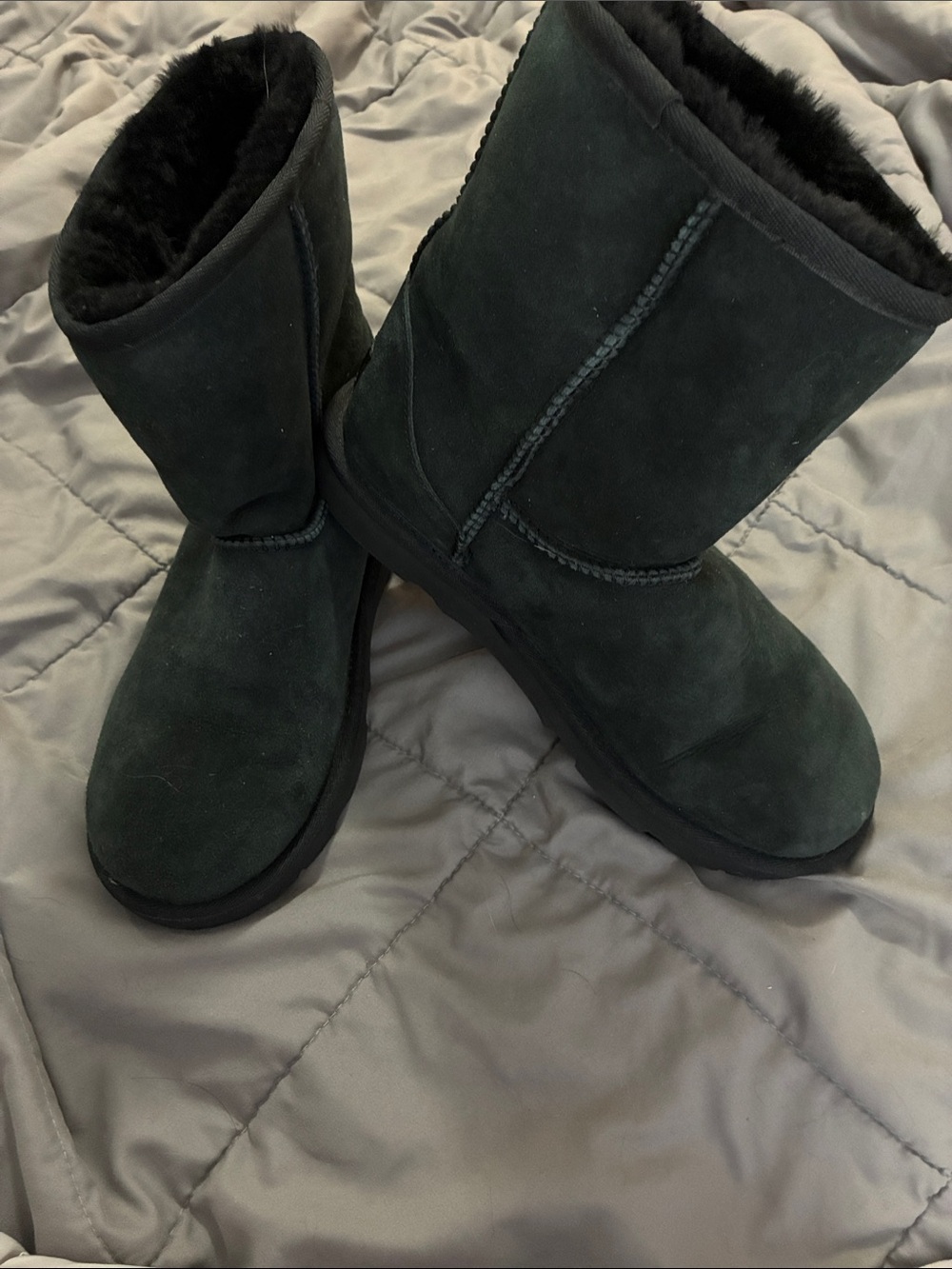 UGG Short Suede Winter Boots in Black with Black Shearling